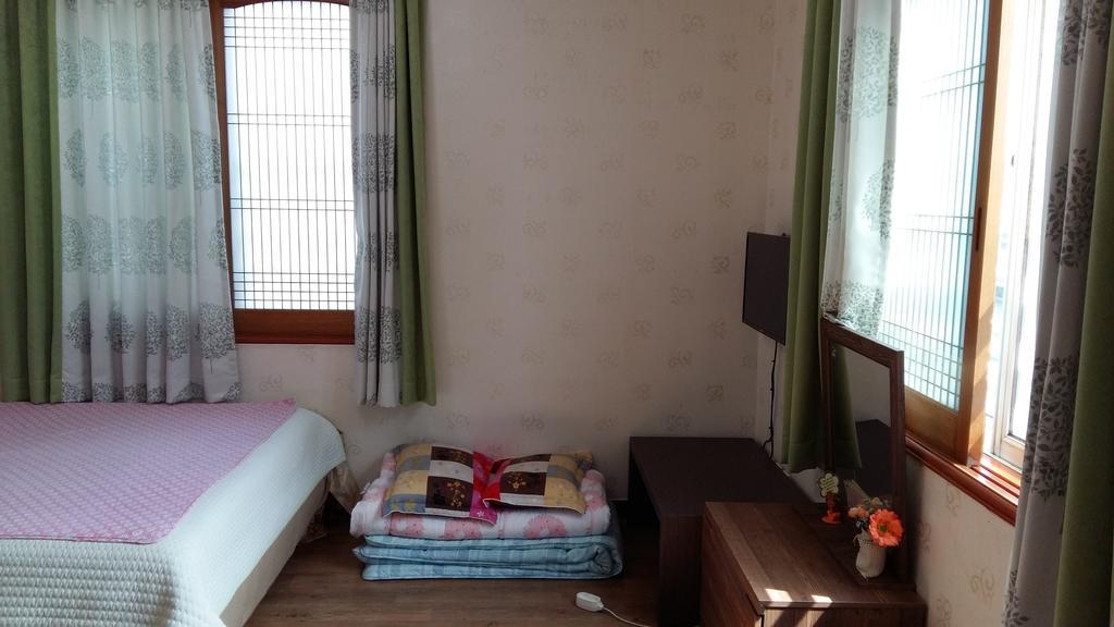 Sun Flower Minbak Seogwipo Exterior photo